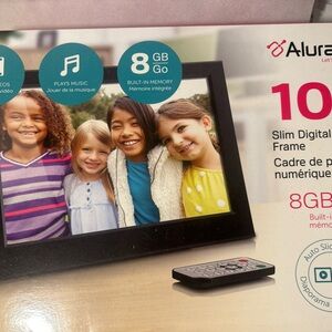 NIB Aluratek 10" Slim Digital Photo Frame 4GB built-in Memory & Remote ASDMPF09